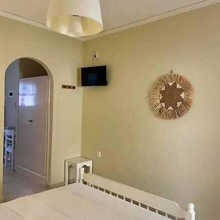 Erietta Studio Benitses (Corfu)